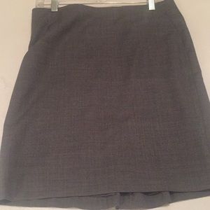 Grey pencil skirt